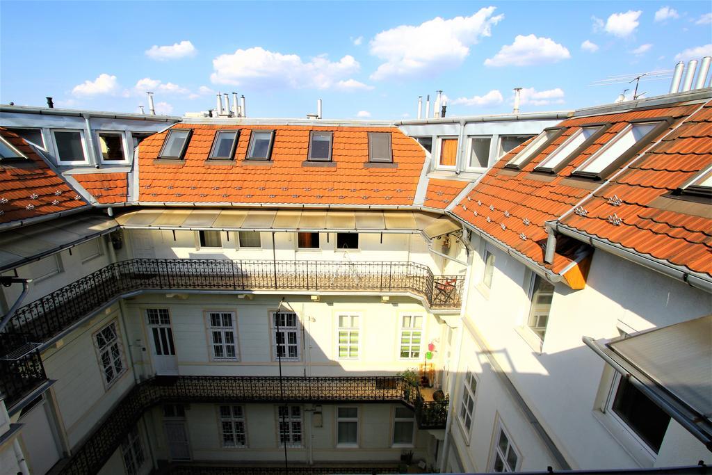 Grand Trees Apartment Будапеща Екстериор снимка